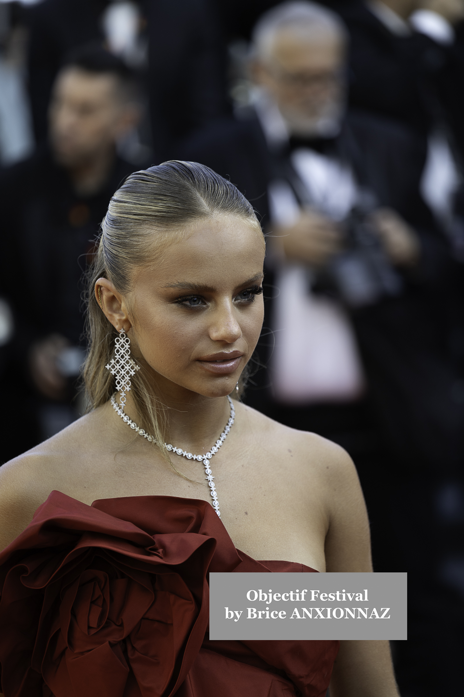 Kinds  Of  Kindness / 77th Cannes International Film Festival / Objectif Festival by Brice ANXIONNAZ